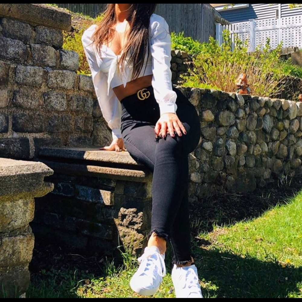 White tie front crop top
